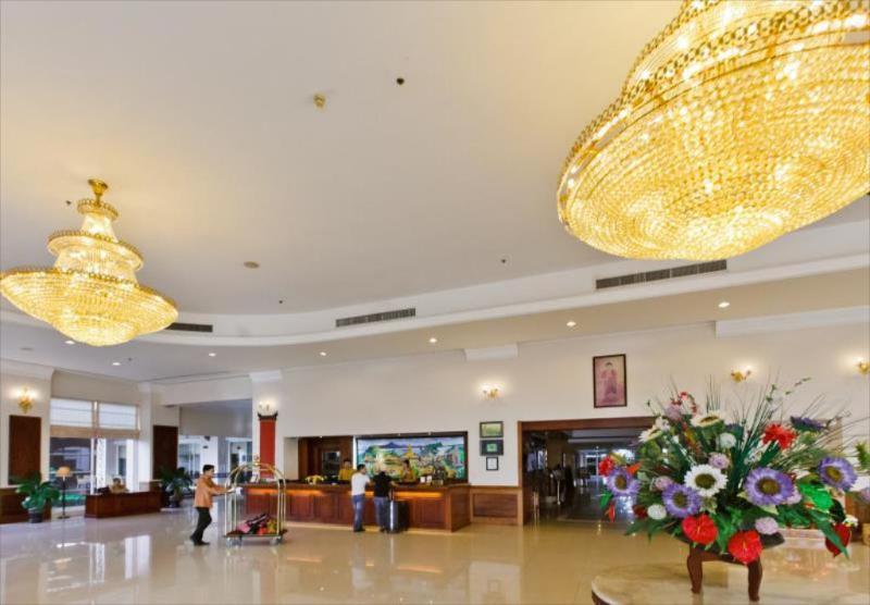 Champasak Grand Hotel Pakse Exterior foto